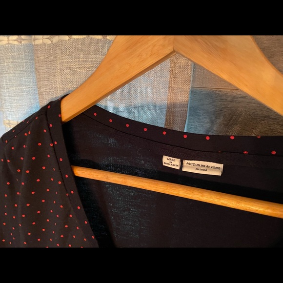 Jacqueline The Yong T-Shirt, size Medium - Picture 3 of 3